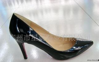 国产皮鞋工厂制作过程视频,从选材到成品的精湛工艺之旅